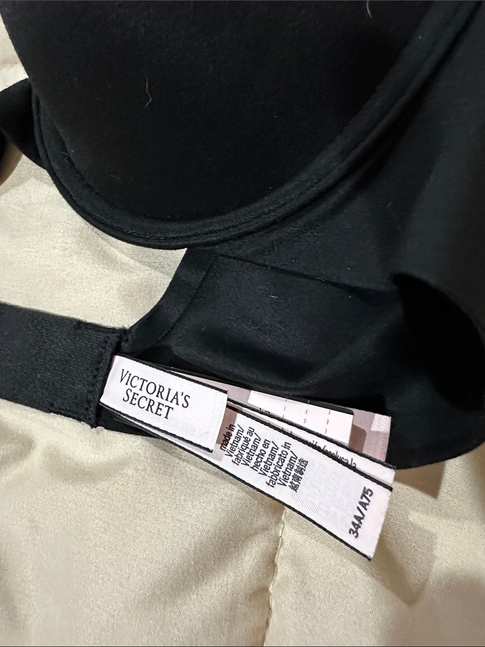 Victoria's Secret Black Molded Bra 34A NWT - Picture 3 of 5